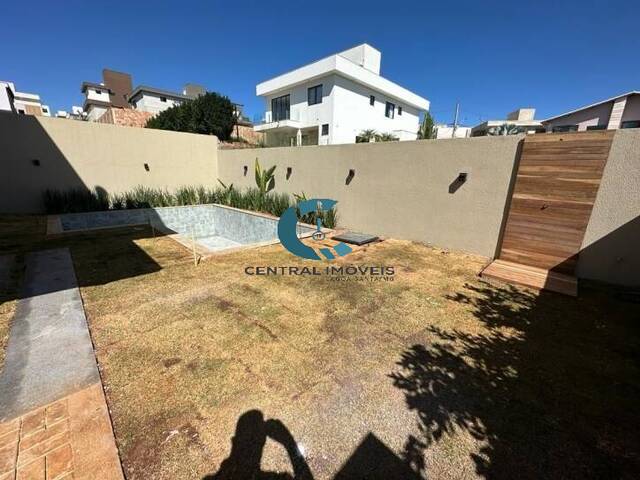 #CA0909 - Casa para Venda em Vespasiano - MG - 2